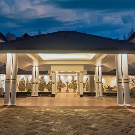 คอนทัวร์ แบ็กวอเตอร์ Hotel Ramankari ภายนอก รูปภาพ